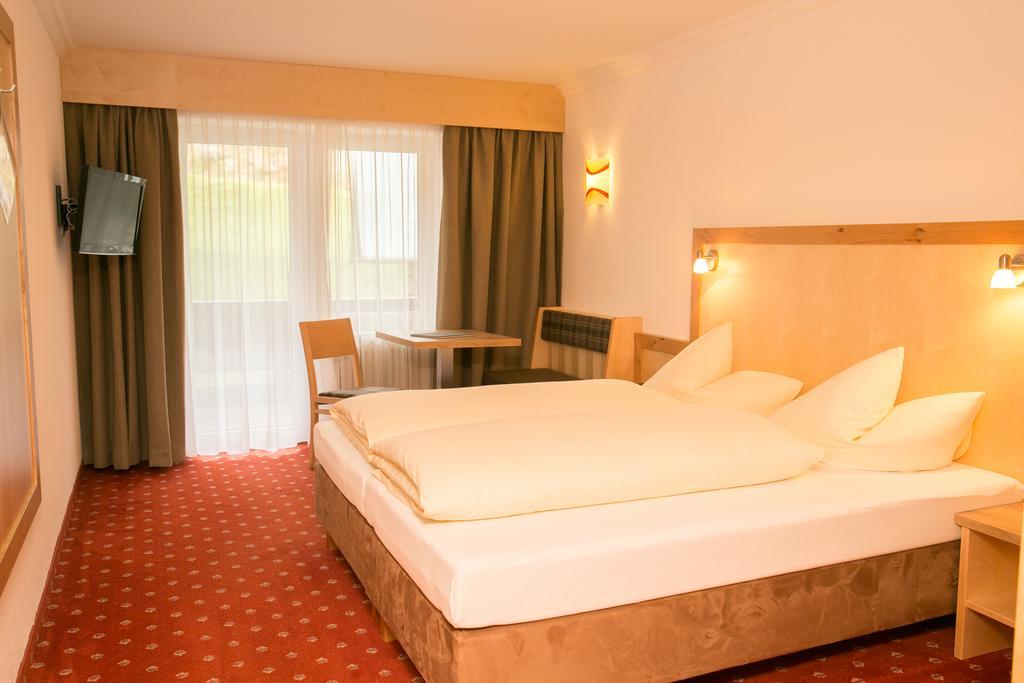 Hotel Garni Ehrenreich Solden Ngoại thất bức ảnh